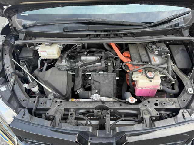 ヴォクシー ハイブリッドＺＳ　煌ＩＩＩ　禁煙車　モデリスタフルエアロ　９型ＳＤナビ　後席モニター　両側電動スライド　バックカメラ　衝突軽減装置　車線逸脱警報　ＥＴＣ　Ｂｌｕｅｔｏｏｔｈオーディオ　フルセグＴＶ　ＤＶＤ再生　シートヒーター（47枚目）