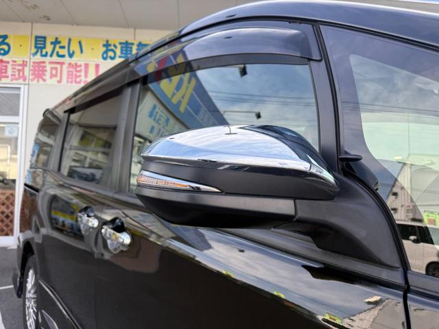 ヴォクシー ハイブリッドＺＳ　煌ＩＩＩ　禁煙車　モデリスタフルエアロ　９型ＳＤナビ　後席モニター　両側電動スライド　バックカメラ　衝突軽減装置　車線逸脱警報　ＥＴＣ　Ｂｌｕｅｔｏｏｔｈオーディオ　フルセグＴＶ　ＤＶＤ再生　シートヒーター（49枚目）