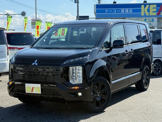 デリカＤ：５ ブラックエディション　登録済未使用車　４ＷＤ　ターボ　両側電動スライド　電動リヤゲート　全方位カメラ　電動サイドステップ　衝突軽減装置　車線逸脱警報　ＢＳＭ　コーナーセンサー　追従クルコン　黒革電動シート　１００Ｖ電源（23枚目）