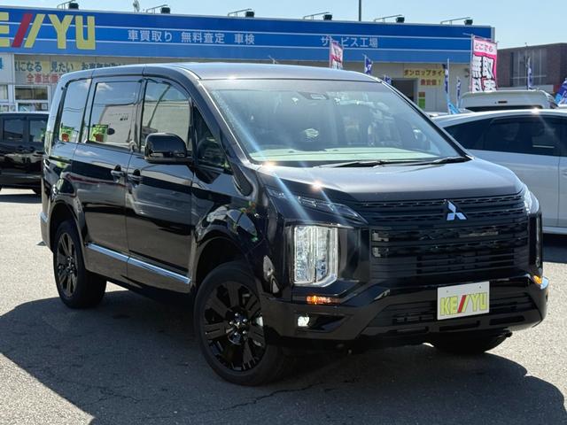 デリカＤ：５ ブラックエディション　登録済未使用車　４ＷＤ　ターボ　両側電動スライド　電動リヤゲート　全方位カメラ　電動サイドステップ　衝突軽減装置　車線逸脱警報　ＢＳＭ　コーナーセンサー　追従クルコン　黒革電動シート　１００Ｖ電源（25枚目）
