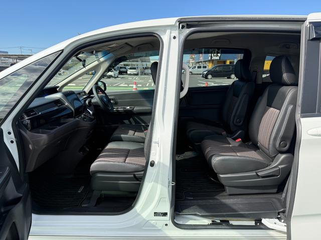 フリードハイブリッド ハイブリッド・モデューロX ホンダセンシング 6人乗り 禁煙1オーナー車 純正9型ナビ 両側電動スライド バックカメラ ETC2.0 衝突軽減装置 車線逸脱警報 Bluetoothオーディオ フルセグTV DVD再生 ハーフレザー 追従クルコン(28枚目)