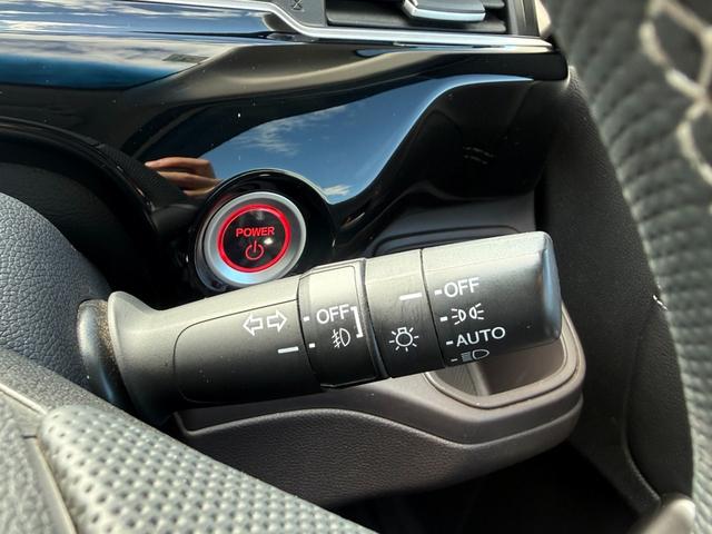 フリードハイブリッド ハイブリッド・モデューロX ホンダセンシング 6人乗り 禁煙1オーナー車 純正9型ナビ 両側電動スライド バックカメラ ETC2.0 衝突軽減装置 車線逸脱警報 Bluetoothオーディオ フルセグTV DVD再生 ハーフレザー 追従クルコン(33枚目)