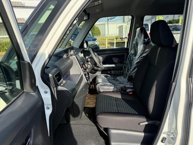 ルーミー カスタムG-T コンフォートパッケージ 登録済未使用車 全方位カメラ 9型ディスプレイオーディオ 両側電動スライド 衝突軽減装置 車線逸脱警報 Bluetoothオーディオ フルセグTV LEDヘッドライト コーナーセンサー シートヒーター(25枚目)