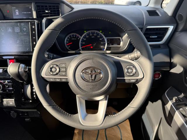 ルーミー カスタムG-T コンフォートパッケージ 登録済未使用車 全方位カメラ 9型ディスプレイオーディオ 両側電動スライド 衝突軽減装置 車線逸脱警報 Bluetoothオーディオ フルセグTV LEDヘッドライト コーナーセンサー シートヒーター(30枚目)