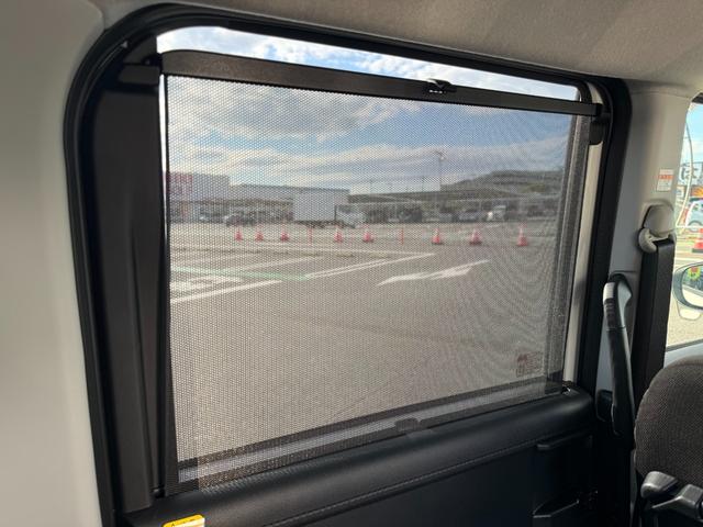 ルーミー カスタムG-T コンフォートパッケージ 登録済未使用車 全方位カメラ 9型ディスプレイオーディオ 両側電動スライド 衝突軽減装置 車線逸脱警報 Bluetoothオーディオ フルセグTV LEDヘッドライト コーナーセンサー シートヒーター(38枚目)