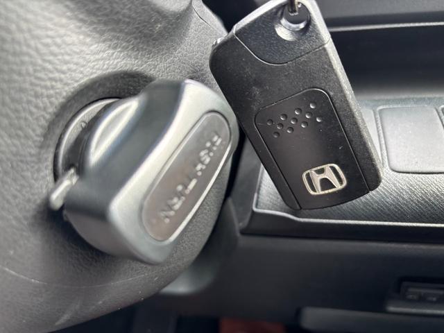 ステップワゴンスパーダ Z 9型フローティングナビ フルセグ Bluetoothオーディオ バックカメラ スマートキー ETC ドラレコ 両側電動スライド 純正アルミ オートエアコン HID フォグ オートライト パドルシフト(35枚目)