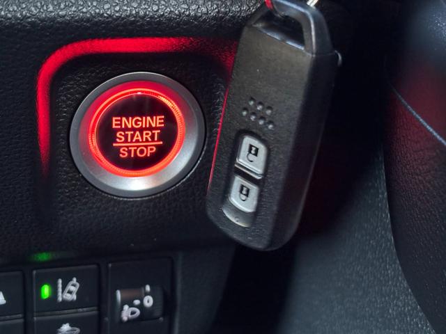 N-WGNカスタム L・ターボホンダセンシング 禁煙1オーナー車 純正ナビ ヒーター付ハーフレザーシート 衝突軽減ブレーキ レーダークルーズ コーナーセンサー ETC バックカメラ フルセグ Bluetoothオーディオ LEDライト パドルシフト(35枚目)