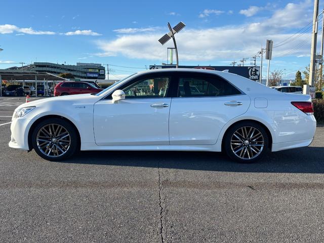 クラウンハイブリッド アスリートS アドバンストパッケージ 禁煙1オーナー レザーシートパッケージ メーカーオプションスパッタリングアルミ メーカーオプション8インチナビ フルセグ ETC ドラレコ スマートキー プッシュスタート HIDライト LEDフォグ(20枚目)