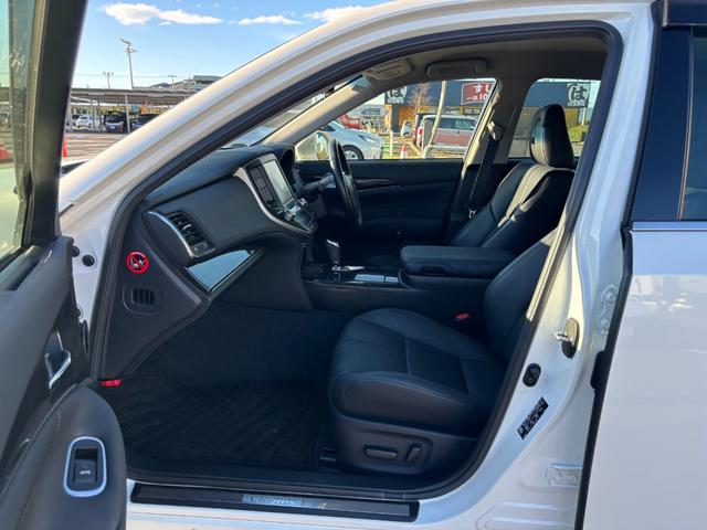 クラウンハイブリッド アスリートS アドバンストパッケージ 禁煙1オーナー レザーシートパッケージ メーカーオプションスパッタリングアルミ メーカーオプション8インチナビ フルセグ ETC ドラレコ スマートキー プッシュスタート HIDライト LEDフォグ(26枚目)