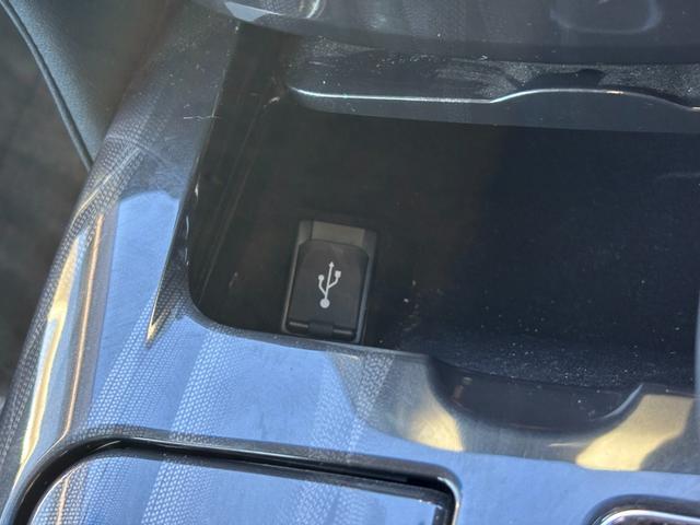 クラウンハイブリッド アスリートS アドバンストパッケージ 禁煙1オーナー レザーシートパッケージ メーカーオプションスパッタリングアルミ メーカーオプション8インチナビ フルセグ ETC ドラレコ スマートキー プッシュスタート HIDライト LEDフォグ(38枚目)