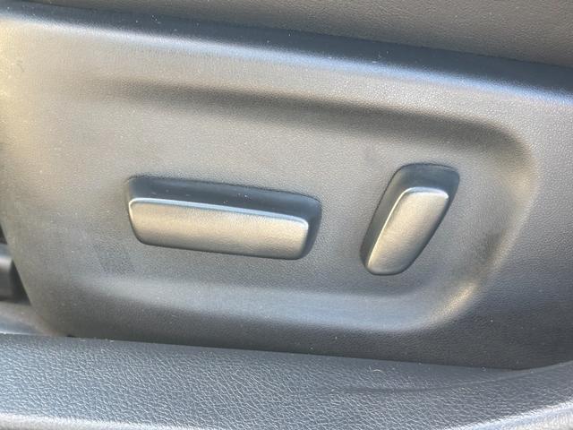 クラウンハイブリッド アスリートS アドバンストパッケージ 禁煙1オーナー レザーシートパッケージ メーカーオプションスパッタリングアルミ メーカーオプション8インチナビ フルセグ ETC ドラレコ スマートキー プッシュスタート HIDライト LEDフォグ(42枚目)