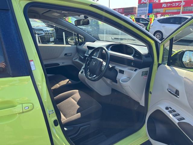 シエンタ G 禁煙1オーナー車 両側電動スライド 純正ナビ バックカメラ スマートキー プッシュスタート ETC フルセグ CD DVD Bluetoothオーディオ オートエアコン 保証書 点検記録簿 取扱説明書(12枚目)