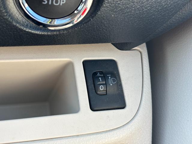 シエンタ G 禁煙1オーナー車 両側電動スライド 純正ナビ バックカメラ スマートキー プッシュスタート ETC フルセグ CD DVD Bluetoothオーディオ オートエアコン 保証書 点検記録簿 取扱説明書(35枚目)