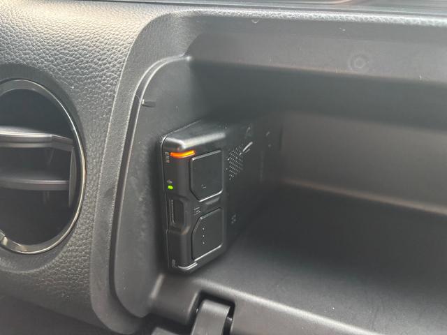 N-BOXカスタム G・Lターボホンダセンシング 禁煙車 純正8型ナビ 両側電動スライド バックカメラ ETC 衝突軽減装置 車線逸脱警報 Bluetoothオーディオ フルセグTV DVD再生 前後ドラレコ ハーフレザー シートヒーター 純正アルミ(12枚目)