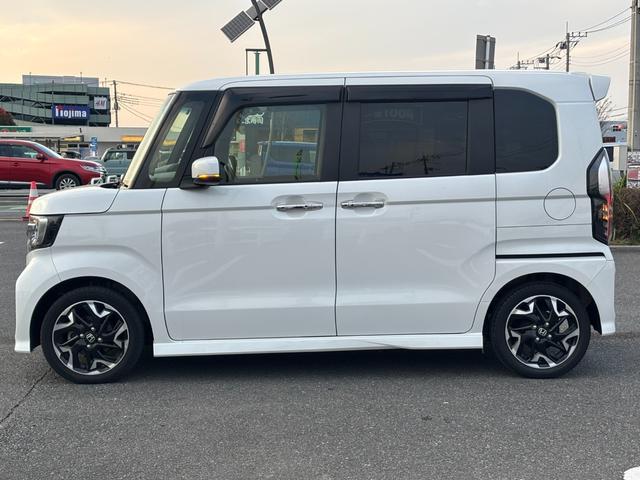 N-BOXカスタム G・Lターボホンダセンシング 禁煙車 純正8型ナビ 両側電動スライド バックカメラ ETC 衝突軽減装置 車線逸脱警報 Bluetoothオーディオ フルセグTV DVD再生 前後ドラレコ ハーフレザー シートヒーター 純正アルミ(22枚目)