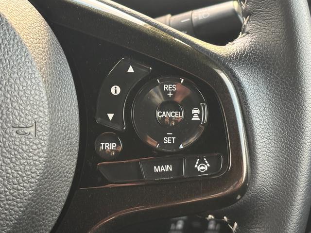 N-BOXカスタム G・Lターボホンダセンシング 禁煙車 純正8型ナビ 両側電動スライド バックカメラ ETC 衝突軽減装置 車線逸脱警報 Bluetoothオーディオ フルセグTV DVD再生 前後ドラレコ ハーフレザー シートヒーター 純正アルミ(36枚目)