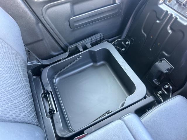 スペーシアカスタム ハイブリッドXSターボ 1オーナー SDナビ 両側電動スライド バックカメラ 衝突軽減装置 車線逸脱警報 Bluetoothオーディオ フルセグTV DVD再生 ハーフレザー シートヒーター LEDヘッドライト 純正アルミ(37枚目)