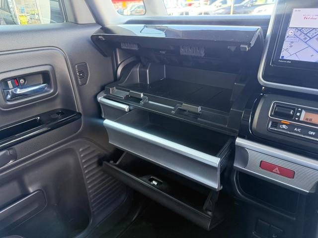 スペーシアカスタム ハイブリッドXSターボ 1オーナー SDナビ 両側電動スライド バックカメラ 衝突軽減装置 車線逸脱警報 Bluetoothオーディオ フルセグTV DVD再生 ハーフレザー シートヒーター LEDヘッドライト 純正アルミ(40枚目)