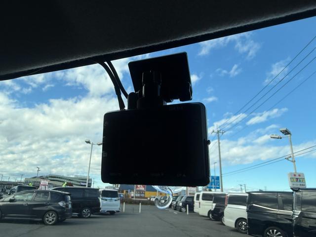 デイズルークス ハイウェイスター X Gパッケージ 禁煙 純正SDナビ 両側電動スライド 全方位カメラ ETC Bluetoothオーディオ フルセグTV DVD再生 前後ドラレコ プッシュスタート スマートキー HIDライト オートライト 純正アルミ(34枚目)