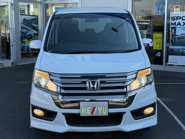 ステップワゴンスパーダ Ｚ　クールスピリット　後期型　８人乗り　純正９型ナビ　後席モニター　両側電動スライド　バックカメラ　ＥＴＣ　フルセグＴＶ　ＤＶＤ再生　ハーフレザー　クルコン　パドルシフト　ドラレコ　スマートキー　ＨＩＤライト　純正アルミ（18枚目）