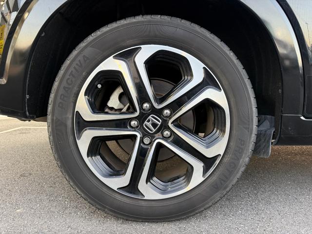 ヴェゼル ハイブリッドＺ　禁煙車　純正８型ナビ　バックカメラ　ＥＴＣ　衝突軽減装置　Ｂｌｕｅｔｏｏｔｈオーディオ　フルセグＴＶ　ＤＶＤ再生　ＬＥＤヘッドライト　ハーフレザー　シートヒーター　クルコン　パドルシフト　純正アルミ（47枚目）