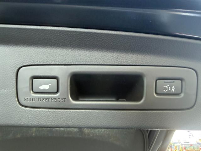 ヴェゼル ｅ：ＨＥＶ　ＰＬａＹ　禁煙１オーナー車　ガラスルーフ　メーカー９型ナビ　全方位カメラ　ＥＴＣ２．０　電動リヤゲート　ホンダセンシング　ＢＳＭ　ＢＴオーディオ　フルセグ　シート＆ステアリングヒーター　前後ドラレコ　純正アルミ（10枚目）