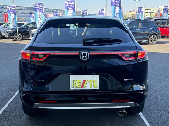 ヴェゼル ｅ：ＨＥＶ　ＰＬａＹ　禁煙１オーナー車　ガラスルーフ　メーカー９型ナビ　全方位カメラ　ＥＴＣ２．０　電動リヤゲート　ホンダセンシング　ＢＳＭ　ＢＴオーディオ　フルセグ　シート＆ステアリングヒーター　前後ドラレコ　純正アルミ（19枚目）