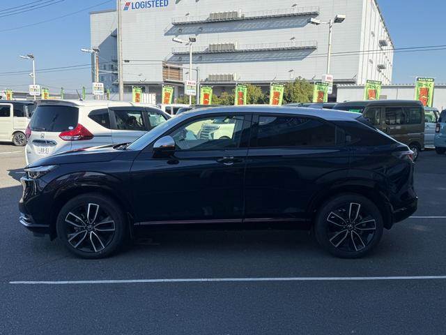 ヴェゼル ｅ：ＨＥＶ　ＰＬａＹ　禁煙１オーナー車　ガラスルーフ　メーカー９型ナビ　全方位カメラ　ＥＴＣ２．０　電動リヤゲート　ホンダセンシング　ＢＳＭ　ＢＴオーディオ　フルセグ　シート＆ステアリングヒーター　前後ドラレコ　純正アルミ（20枚目）