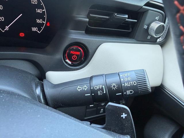 ヴェゼル ｅ：ＨＥＶ　ＰＬａＹ　禁煙１オーナー車　ガラスルーフ　メーカー９型ナビ　全方位カメラ　ＥＴＣ２．０　電動リヤゲート　ホンダセンシング　ＢＳＭ　ＢＴオーディオ　フルセグ　シート＆ステアリングヒーター　前後ドラレコ　純正アルミ（33枚目）