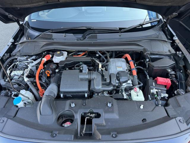 ヴェゼル ｅ：ＨＥＶ　ＰＬａＹ　禁煙１オーナー車　ガラスルーフ　メーカー９型ナビ　全方位カメラ　ＥＴＣ２．０　電動リヤゲート　ホンダセンシング　ＢＳＭ　ＢＴオーディオ　フルセグ　シート＆ステアリングヒーター　前後ドラレコ　純正アルミ（46枚目）