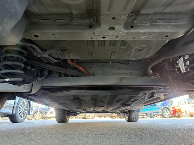 ヴェゼル ｅ：ＨＥＶ　ＰＬａＹ　禁煙１オーナー車　ガラスルーフ　メーカー９型ナビ　全方位カメラ　ＥＴＣ２．０　電動リヤゲート　ホンダセンシング　ＢＳＭ　ＢＴオーディオ　フルセグ　シート＆ステアリングヒーター　前後ドラレコ　純正アルミ（51枚目）