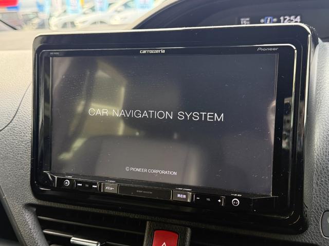 エスクァイア Ｇｉ　禁煙１オーナー　モデリスタフルエアロ　黒革シート　９型ＳＤナビ　後席モニター　両側電動スライド　バックカメラ　ＥＴＣ　衝突軽減装置　車線逸脱警報　Ｂｌｕｅｔｏｏｔｈオーディオ　フルセグＴＶ　ＤＶＤ再生（7枚目）