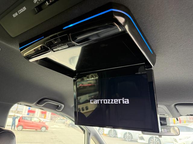 エスクァイア Ｇｉ　禁煙１オーナー　モデリスタフルエアロ　黒革シート　９型ＳＤナビ　後席モニター　両側電動スライド　バックカメラ　ＥＴＣ　衝突軽減装置　車線逸脱警報　Ｂｌｕｅｔｏｏｔｈオーディオ　フルセグＴＶ　ＤＶＤ再生（9枚目）