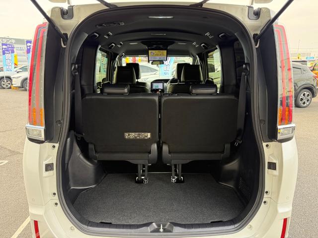 エスクァイア Ｇｉ　禁煙１オーナー　モデリスタフルエアロ　黒革シート　９型ＳＤナビ　後席モニター　両側電動スライド　バックカメラ　ＥＴＣ　衝突軽減装置　車線逸脱警報　Ｂｌｕｅｔｏｏｔｈオーディオ　フルセグＴＶ　ＤＶＤ再生（29枚目）