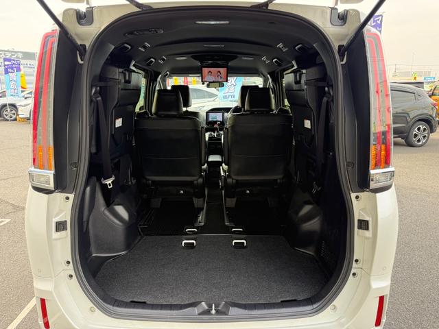 エスクァイア Ｇｉ　禁煙１オーナー　モデリスタフルエアロ　黒革シート　９型ＳＤナビ　後席モニター　両側電動スライド　バックカメラ　ＥＴＣ　衝突軽減装置　車線逸脱警報　Ｂｌｕｅｔｏｏｔｈオーディオ　フルセグＴＶ　ＤＶＤ再生（30枚目）