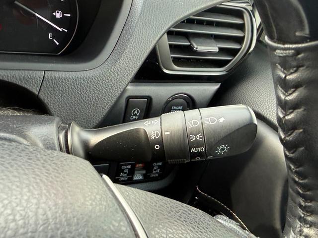 エスクァイア Ｇｉ　禁煙１オーナー　モデリスタフルエアロ　黒革シート　９型ＳＤナビ　後席モニター　両側電動スライド　バックカメラ　ＥＴＣ　衝突軽減装置　車線逸脱警報　Ｂｌｕｅｔｏｏｔｈオーディオ　フルセグＴＶ　ＤＶＤ再生（35枚目）