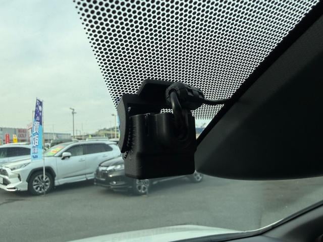 エスクァイア Ｇｉ　禁煙１オーナー　モデリスタフルエアロ　黒革シート　９型ＳＤナビ　後席モニター　両側電動スライド　バックカメラ　ＥＴＣ　衝突軽減装置　車線逸脱警報　Ｂｌｕｅｔｏｏｔｈオーディオ　フルセグＴＶ　ＤＶＤ再生（41枚目）