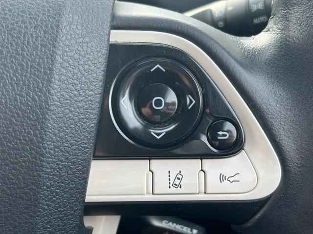 プリウス Aプレミアム ツーリングセレクション 禁煙1オーナー 純正9型SDナビ 黒革電動シート バックカメラ ETC2.0 衝突軽減装置 車線逸脱警報 BSM Bluetoothオーディオ フルセグTV 追従クルコン 100V電源 シートヒーター(34枚目)