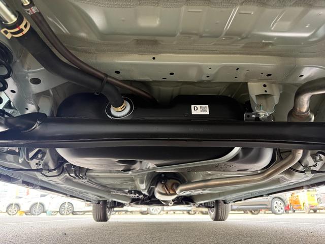 スペーシアギア ハイブリッドＸＺ　ターボ　届出済未使用車　メーカー９型メモリーナビ　全方位カメラ　両側電動スライド　マルチユースフラップ　衝突軽減装置　車線逸脱警報　コーナーセンサー　Ｂｌｕｅｔｏｏｔｈオーディオ　シート＆ステアリングヒーター（49枚目）