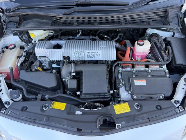プリウス Ｓ　禁煙車　純正ＳＤナビ　バックカメラ　ＥＴＣ　Ｂｌｕｅｔｏｏｔｈオーディオ　フルセグＴＶ　ＣＤ　ＤＶＤ　ＨＩＤライト　フォグ　オートライト　プッシュスタート　スマートキー　ステリモ　純正１５インチアルミ（40枚目）