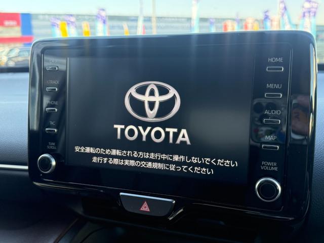 ヤリスクロス ハイブリッドZ 禁煙車 純正9インチディスプレイオーディオ 全方位カメラ ETC2.0 衝突軽減装置 車線逸脱警報 コーナーセンサー Bluetoothオーディオ 電動ハーフレザー シートヒーター LEDヘッドライト(7枚目)