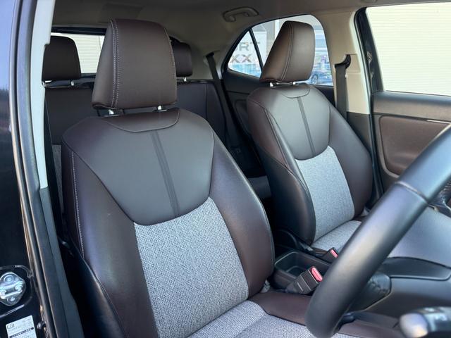 ヤリスクロス ハイブリッドZ 禁煙車 純正9インチディスプレイオーディオ 全方位カメラ ETC2.0 衝突軽減装置 車線逸脱警報 コーナーセンサー Bluetoothオーディオ 電動ハーフレザー シートヒーター LEDヘッドライト(15枚目)