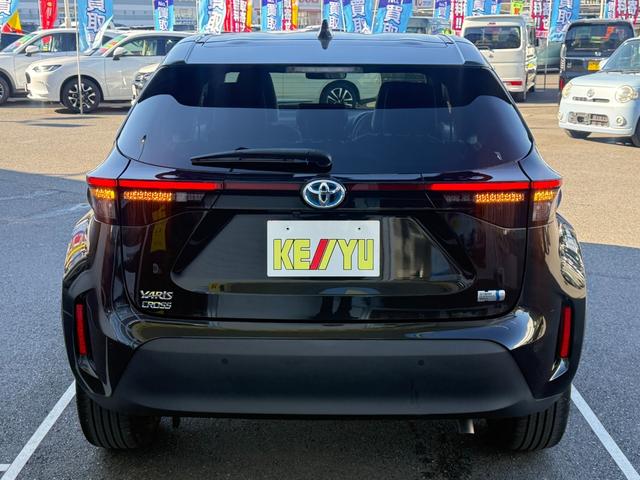 ヤリスクロス ハイブリッドZ 禁煙車 純正9インチディスプレイオーディオ 全方位カメラ ETC2.0 衝突軽減装置 車線逸脱警報 コーナーセンサー Bluetoothオーディオ 電動ハーフレザー シートヒーター LEDヘッドライト(19枚目)