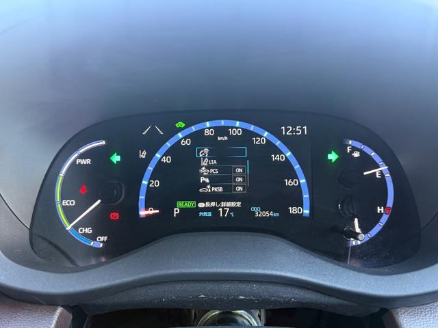 ヤリスクロス ハイブリッドZ 禁煙車 純正9インチディスプレイオーディオ 全方位カメラ ETC2.0 衝突軽減装置 車線逸脱警報 コーナーセンサー Bluetoothオーディオ 電動ハーフレザー シートヒーター LEDヘッドライト(41枚目)