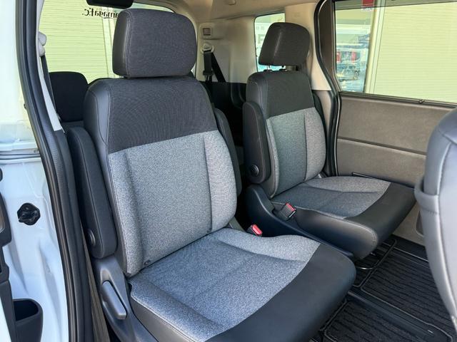 フリード ｅ：ＨＥＶエアー　ＥＸ　禁煙　純正１１．４型ナビ　両側電動スライド　バックカメラ　ＥＴＣ２．０　ＢＳＭ　衝突軽減装置　車線逸脱警報　コーナーセンサー　Ｂｌｕｅｔｏｏｔｈオーディオ　フルセグＴＶ　ＤＶＤ再生　ＬＥＤヘッドライト（16枚目）