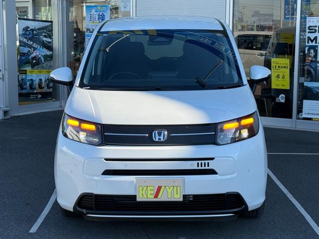 フリード ｅ：ＨＥＶエアー　ＥＸ　禁煙　純正１１．４型ナビ　両側電動スライド　バックカメラ　ＥＴＣ２．０　ＢＳＭ　衝突軽減装置　車線逸脱警報　コーナーセンサー　Ｂｌｕｅｔｏｏｔｈオーディオ　フルセグＴＶ　ＤＶＤ再生　ＬＥＤヘッドライト（18枚目）