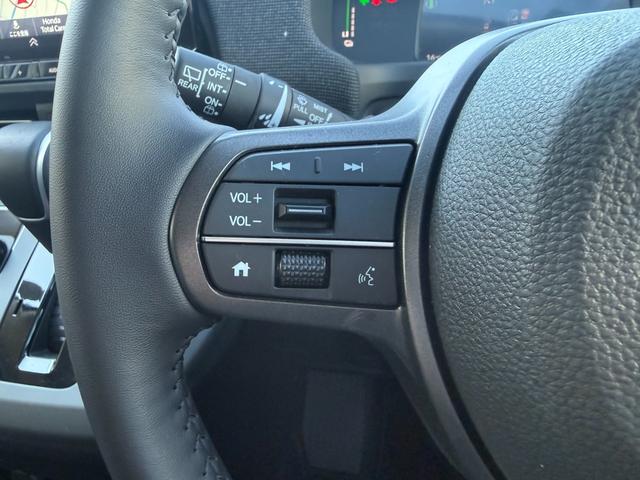 フリード ｅ：ＨＥＶエアー　ＥＸ　禁煙　純正１１．４型ナビ　両側電動スライド　バックカメラ　ＥＴＣ２．０　ＢＳＭ　衝突軽減装置　車線逸脱警報　コーナーセンサー　Ｂｌｕｅｔｏｏｔｈオーディオ　フルセグＴＶ　ＤＶＤ再生　ＬＥＤヘッドライト（32枚目）