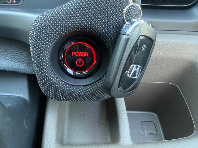 フリード ｅ：ＨＥＶエアー　ＥＸ　禁煙　純正１１．４型ナビ　両側電動スライド　バックカメラ　ＥＴＣ２．０　ＢＳＭ　衝突軽減装置　車線逸脱警報　コーナーセンサー　Ｂｌｕｅｔｏｏｔｈオーディオ　フルセグＴＶ　ＤＶＤ再生　ＬＥＤヘッドライト（36枚目）