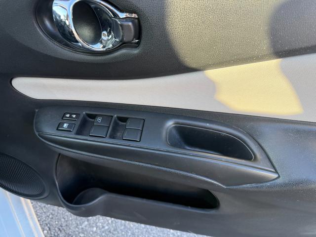 ノート ｅ－パワー　Ｘ　禁煙車　ＳＤナビ　全方位カメラ　ＥＴＣ　衝突軽減装置　車線逸脱警報　デジタルインナーミラー　コーナーセンサー　Ｂｌｕｅｔｏｏｔｈオーディオ　フルセグＴＶ　ＤＶＤ再生　ＬＥＤヘッドライト　夏冬タイヤ有（33枚目）