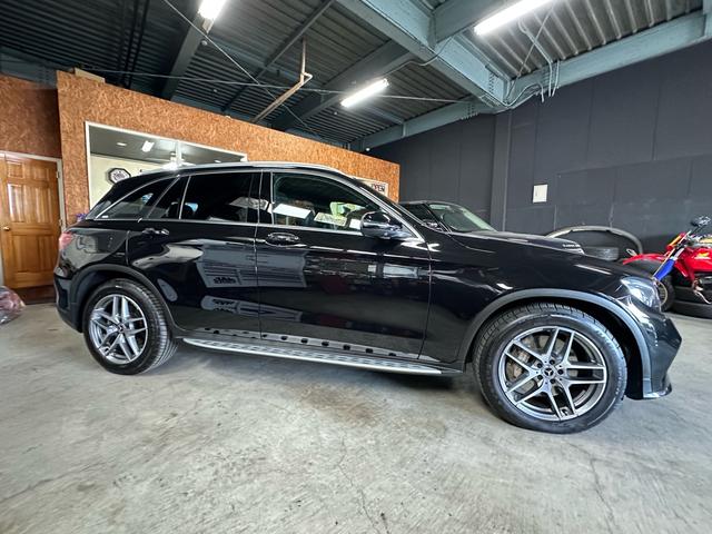 ＧＬＣ２２０ｄ　４マチックスポーツ（本革仕様）　パナメリカーナグリル　ブルメスターサウンド　レーダークルーズ　パノラミックスライディングルーフ　３６０カメラ　ＴＶキャンセラー(10枚目)